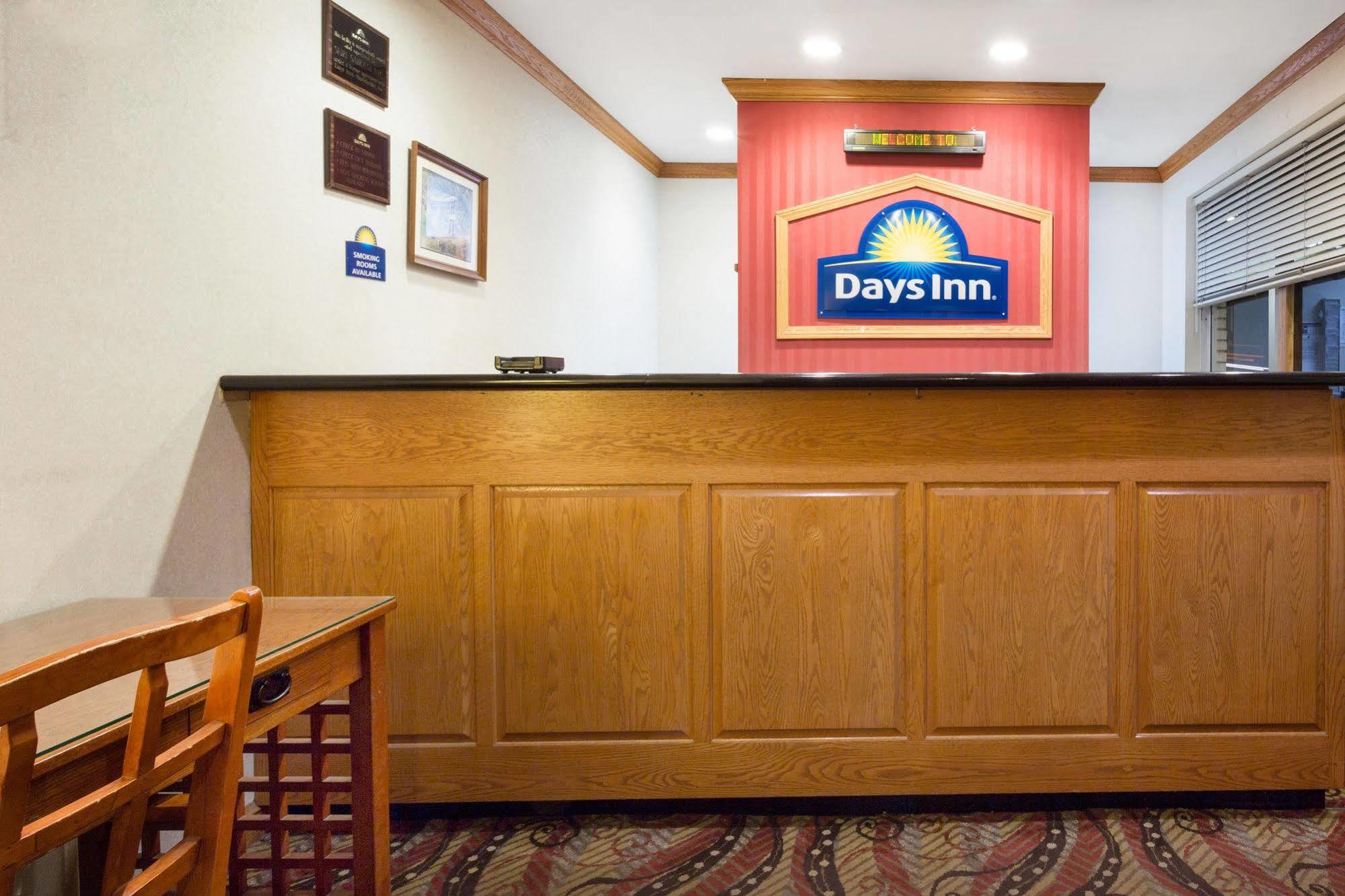 Days Inn By Wyndham Lexington Exterior foto